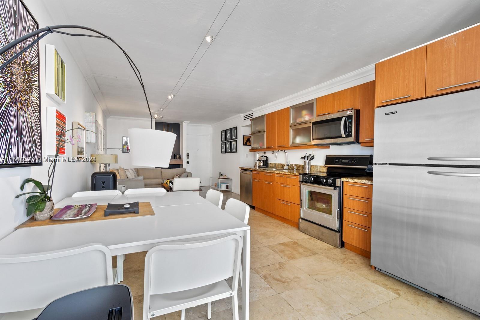 145 SE 25th Rd # 804