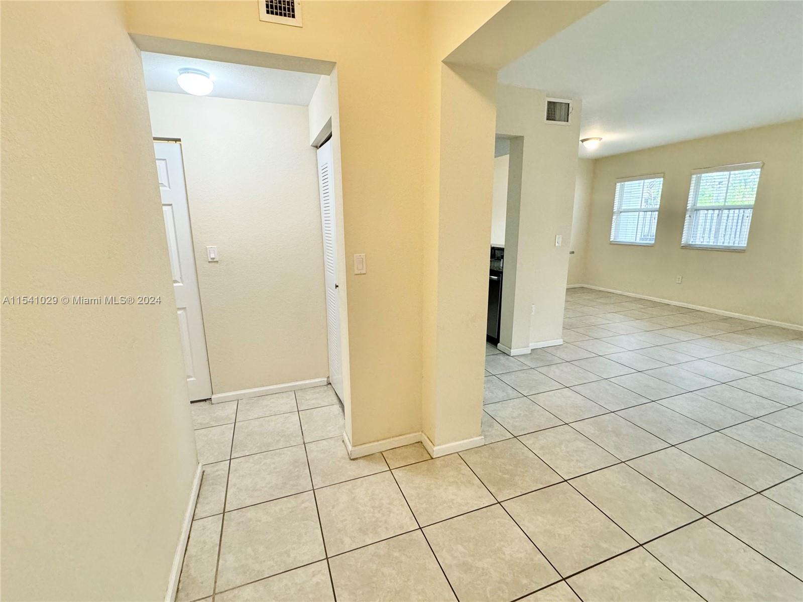 8740 NW 97th Ave # 105