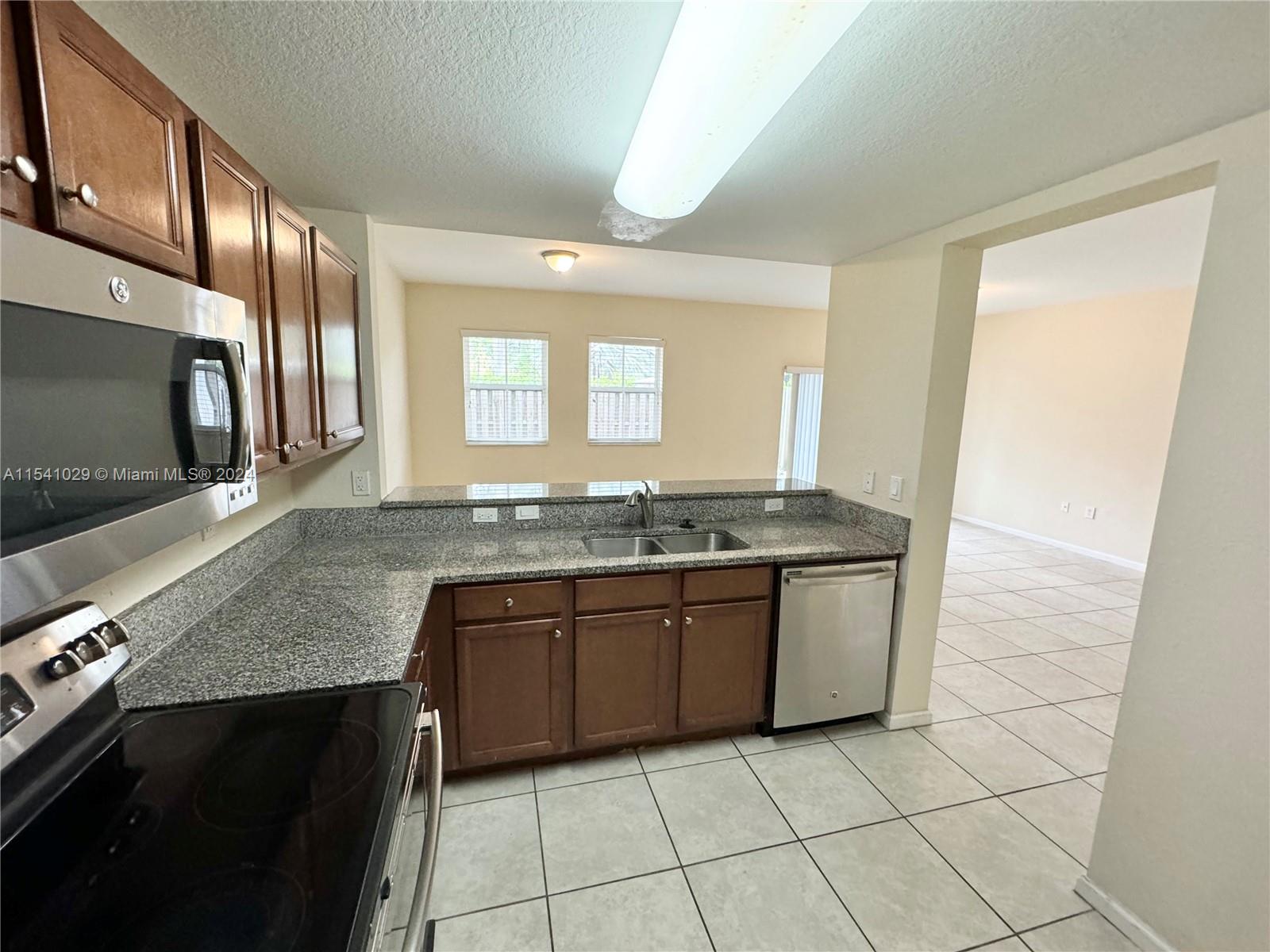 8740 NW 97th Ave # 105