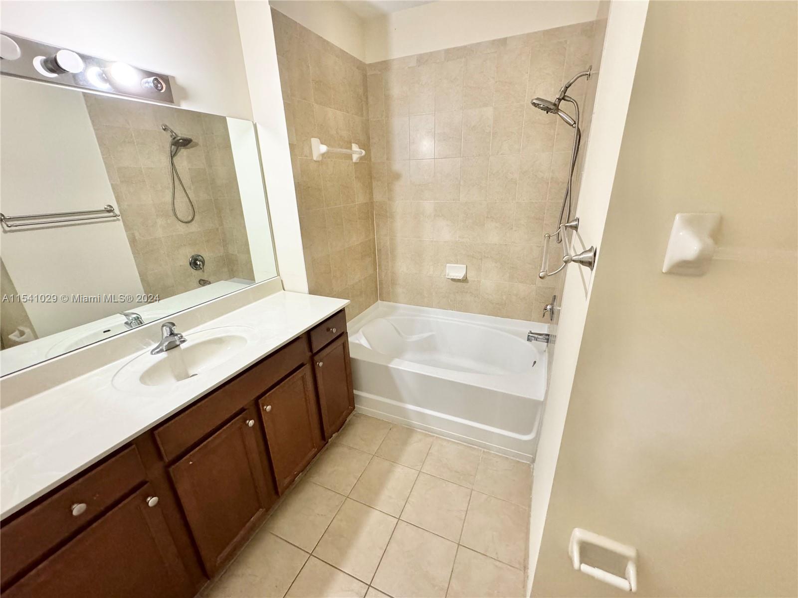 8740 NW 97th Ave # 105