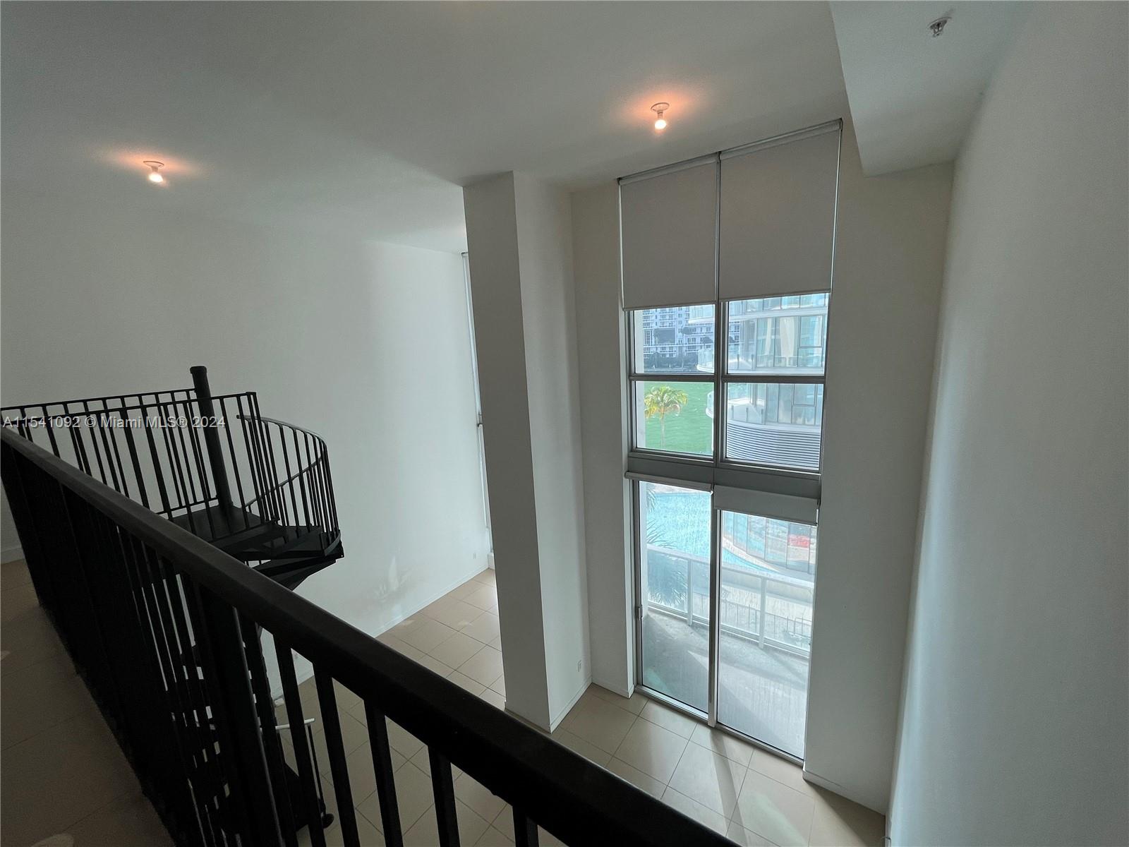 300 S Biscayne Blvd # 406 Unit: L-406