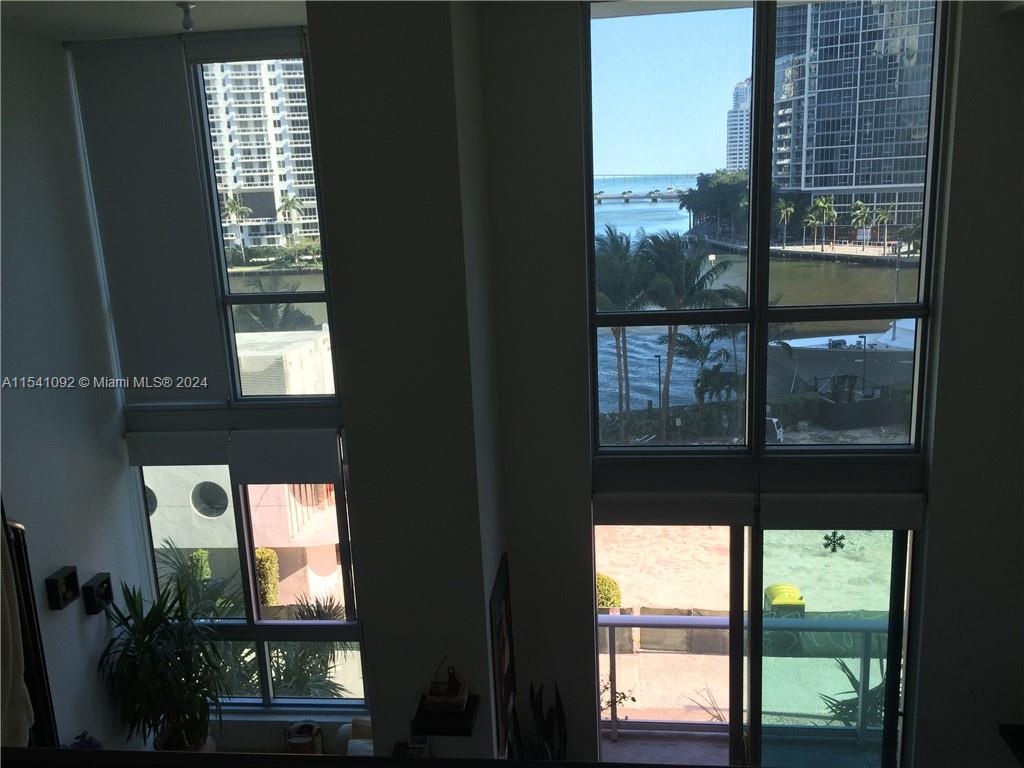 300 S Biscayne Blvd # 406 Unit: L-406
