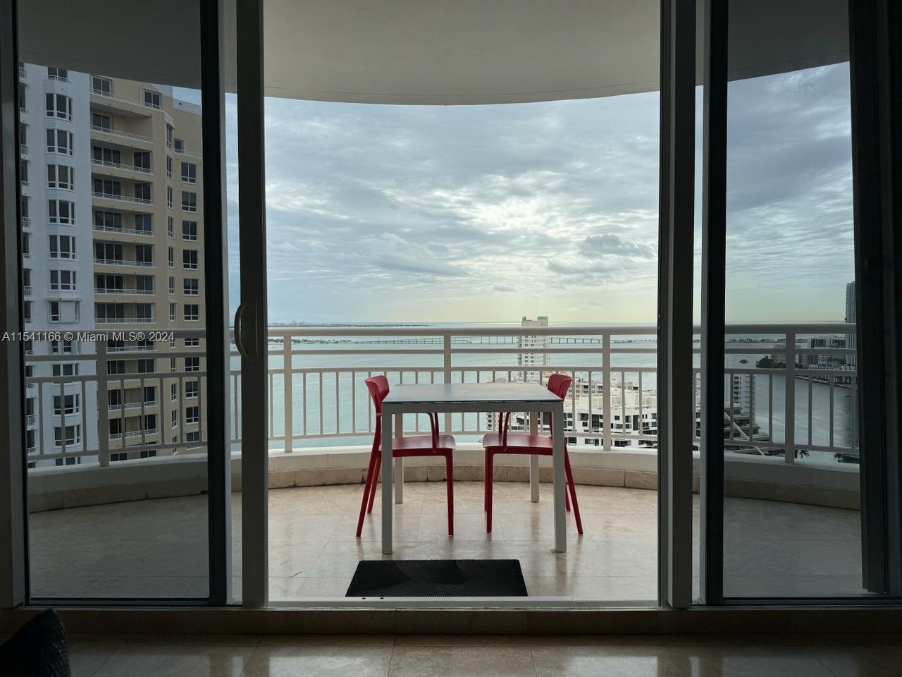 848 Brickell Key Dr # 3303