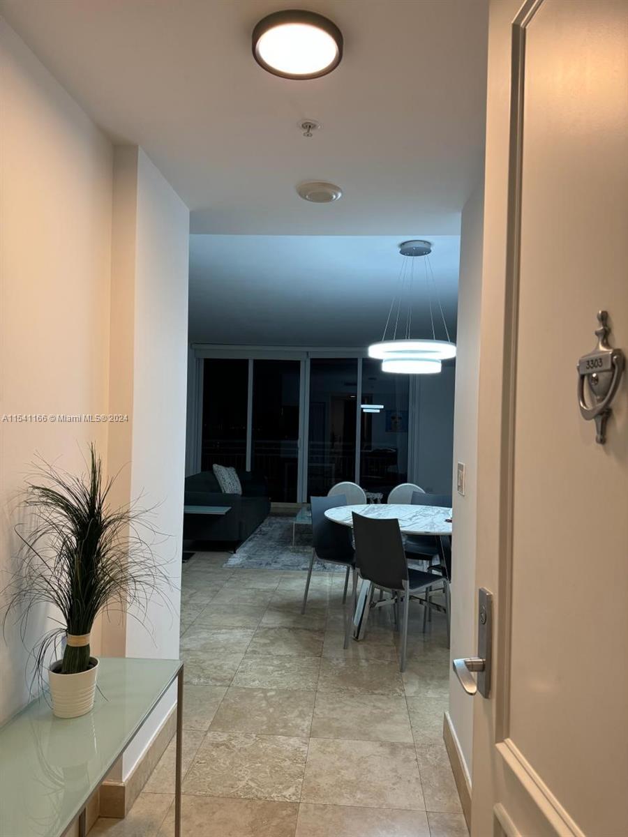848 Brickell Key Dr # 3303