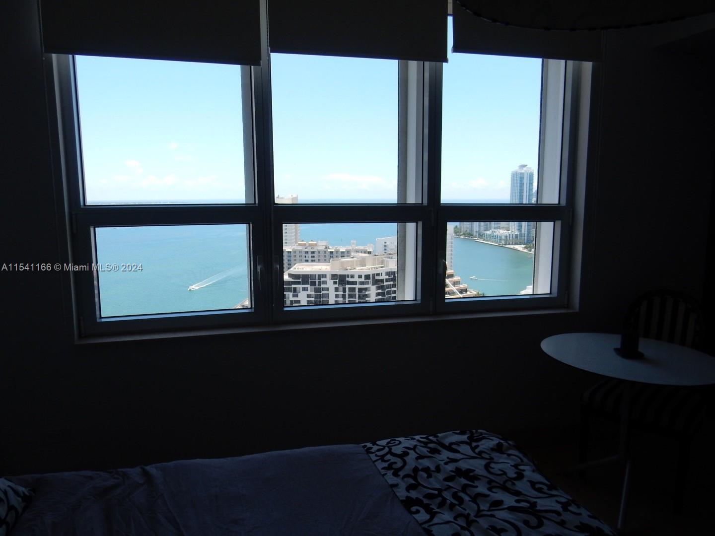 848 Brickell Key Dr # 3303