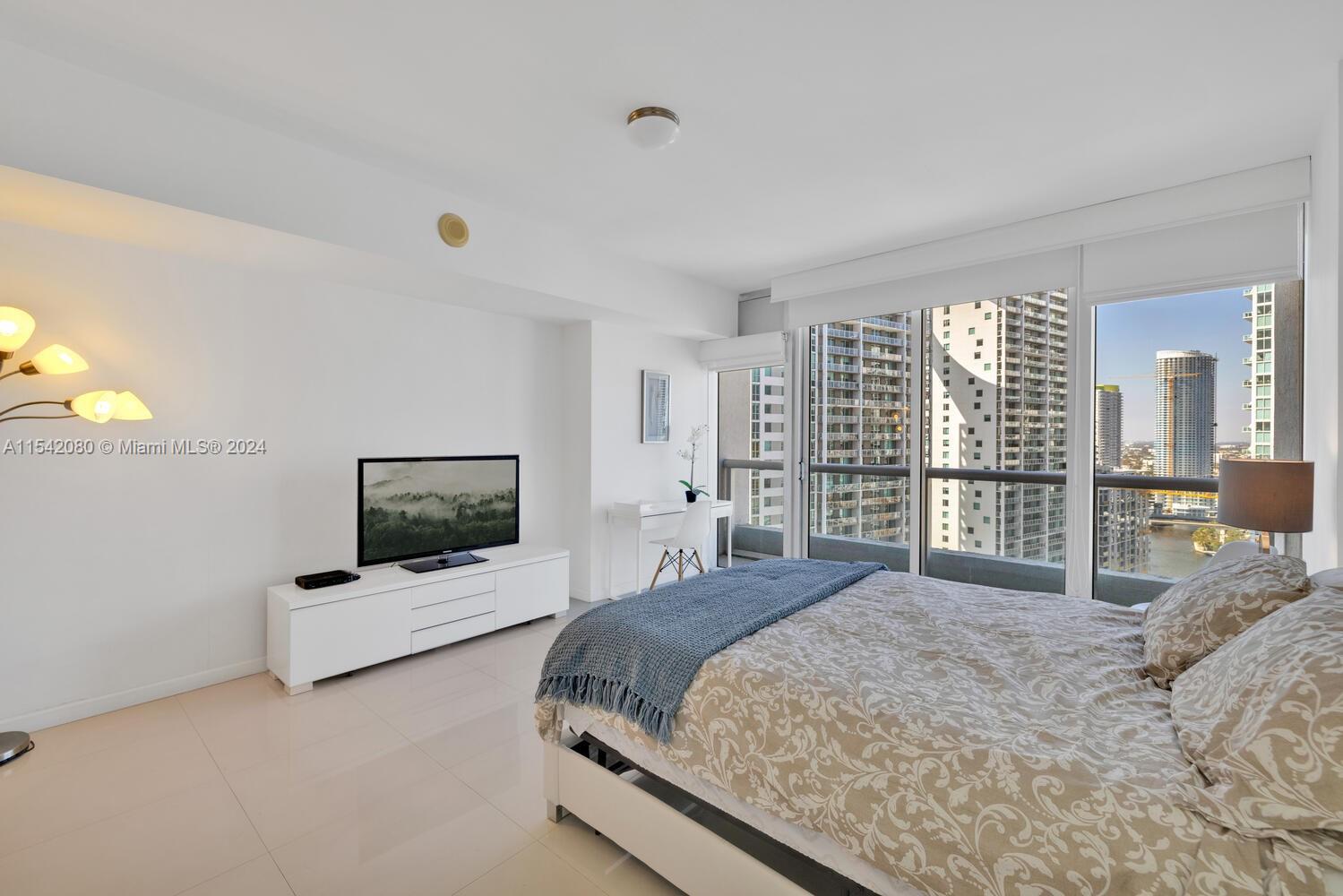 485 Brickell Ave # 2905