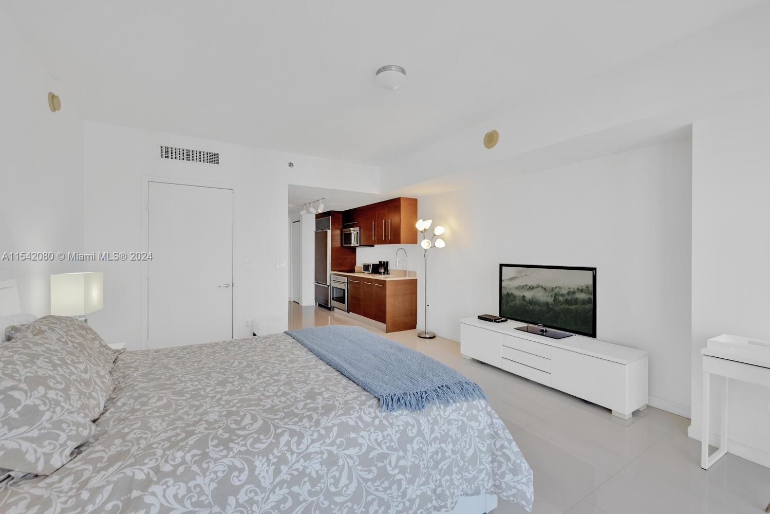 485 Brickell Ave # 2905