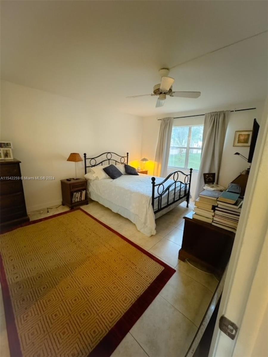 9800 SUNRISE LAKES BLVD Unit: 109