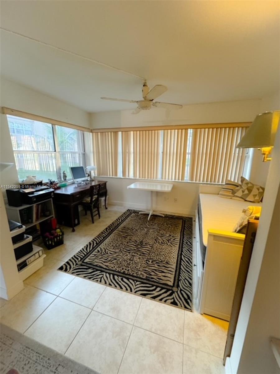 9800 SUNRISE LAKES BLVD Unit: 109