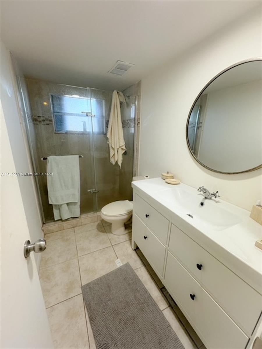 9800 SUNRISE LAKES BLVD Unit: 109