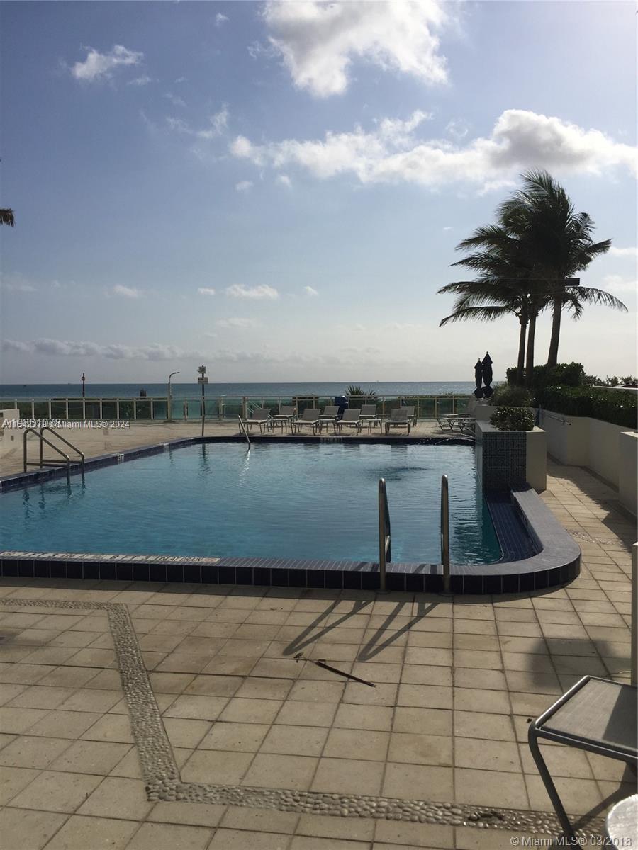 6917 Collins Ave # 912