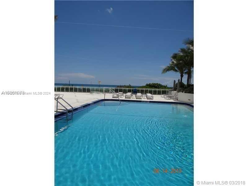 6917 Collins Ave # 912