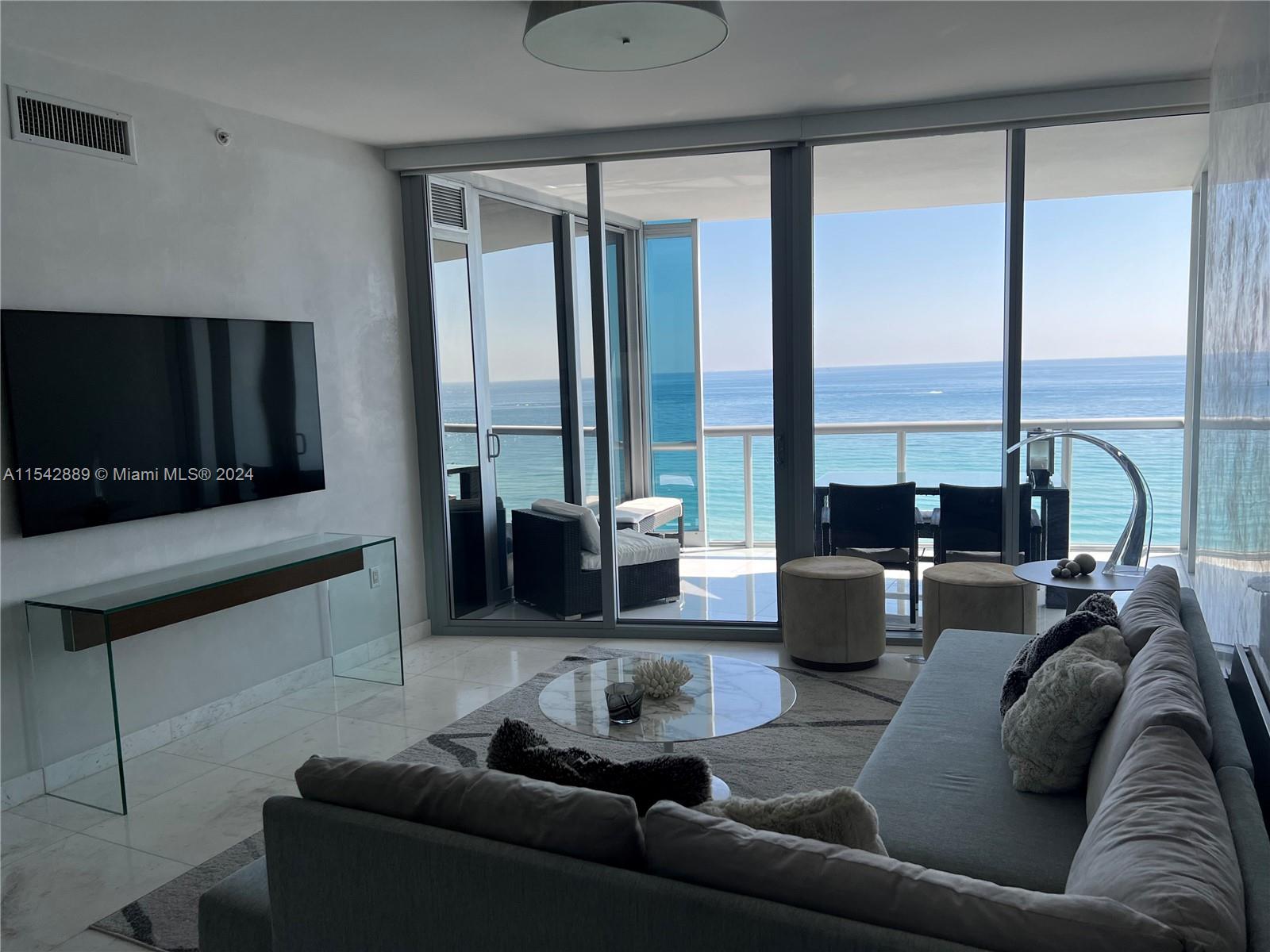 17121 Collins Ave # 903