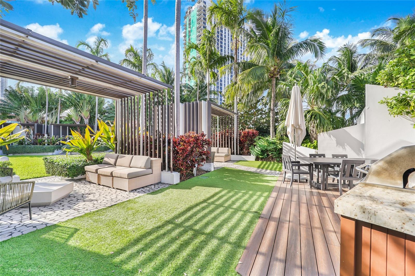 2020 N Bayshore Dr # 708
