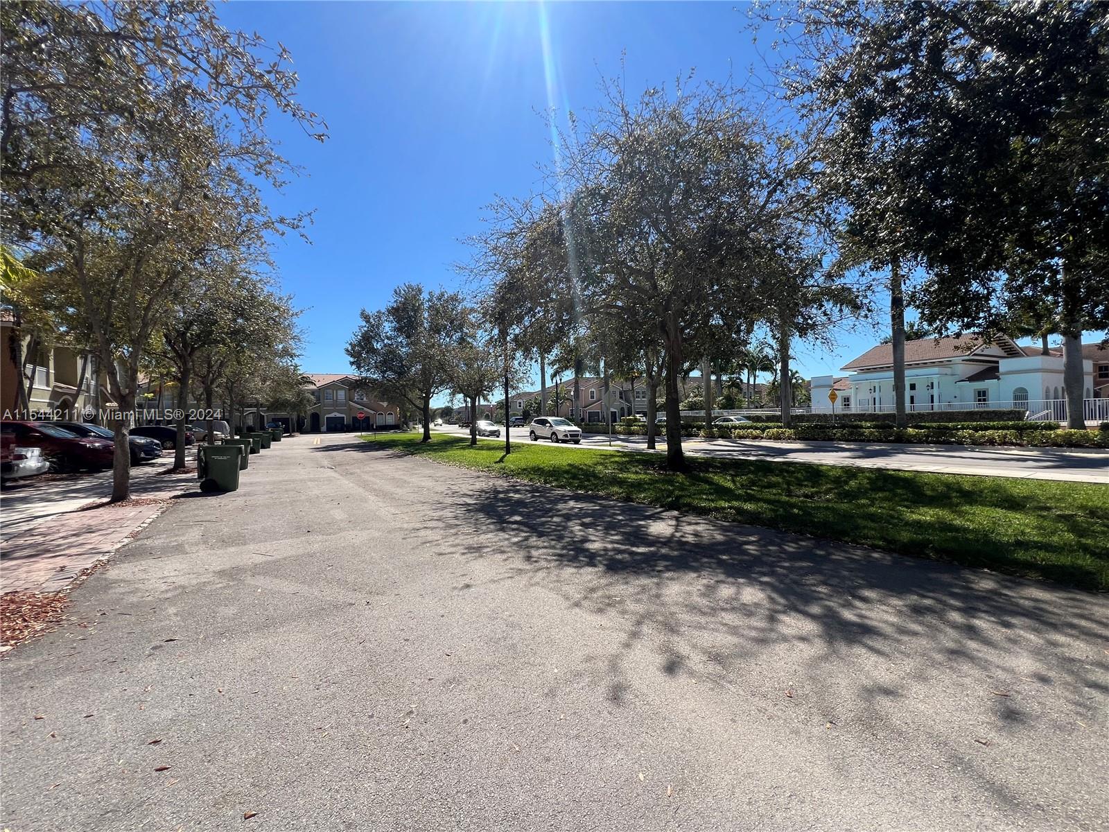 1421 SE 24th Dr # 1421