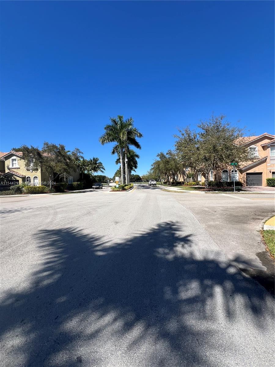 1421 SE 24th Dr # 1421
