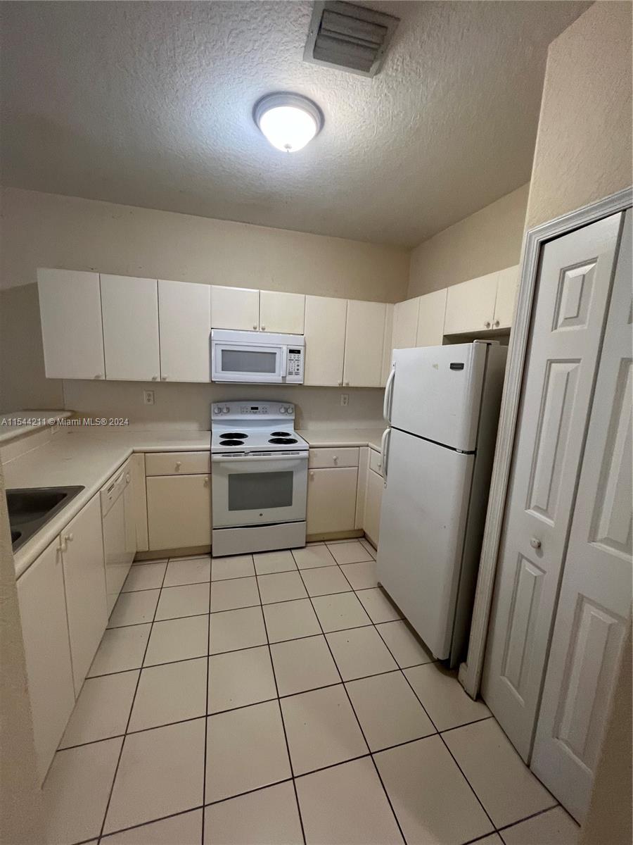 1421 SE 24th Dr # 1421