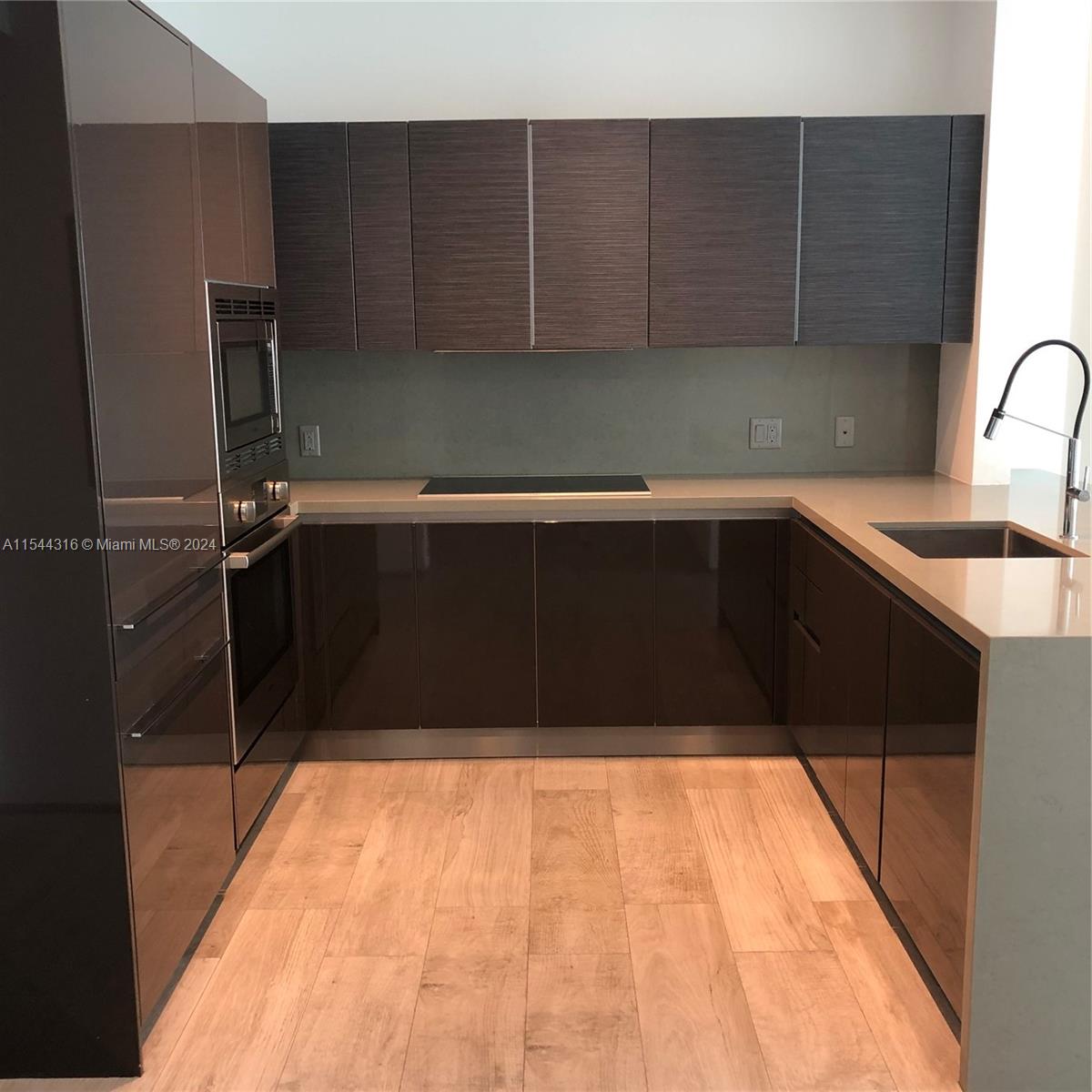 1080 Brickell Ave # 2207