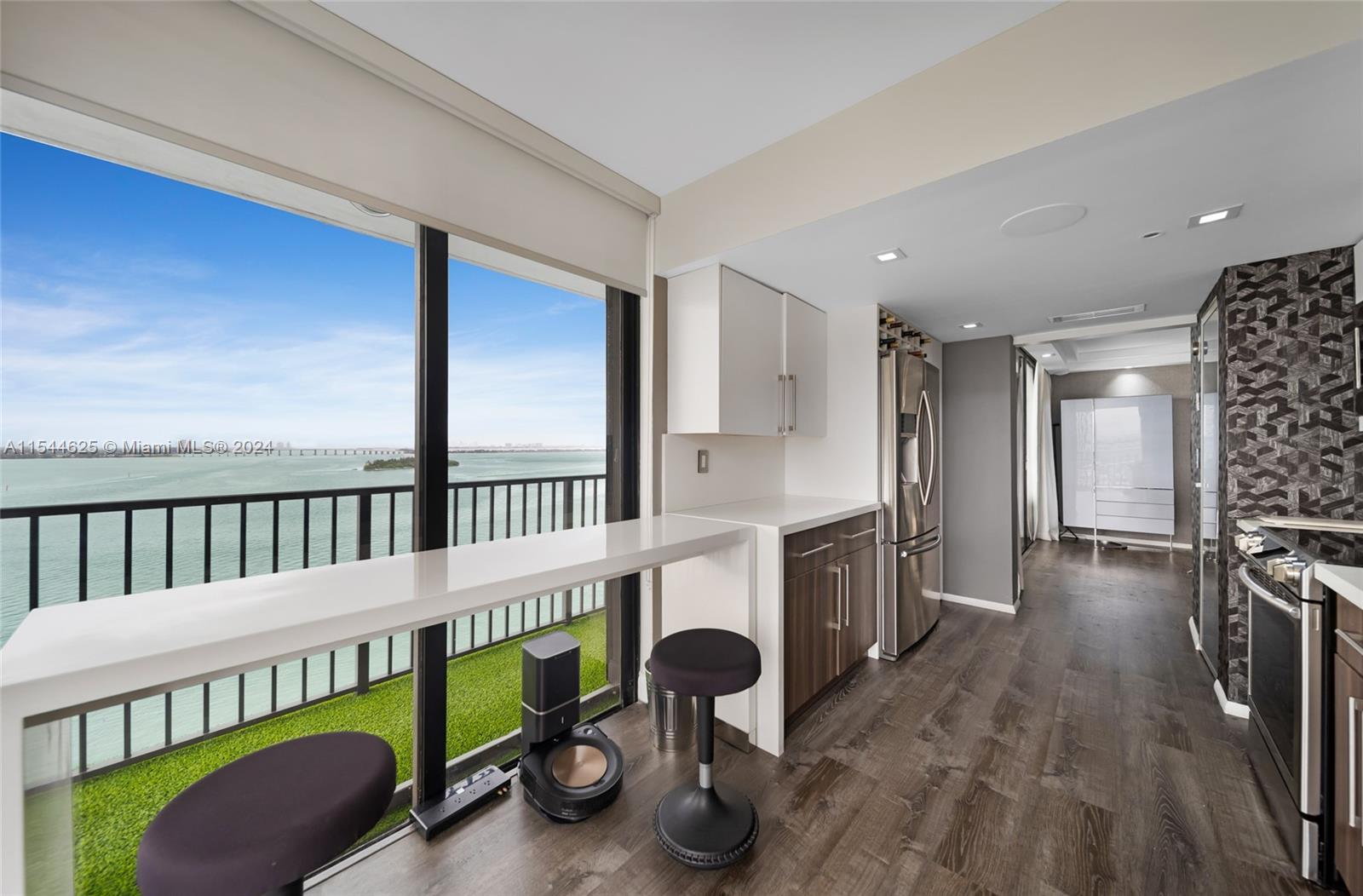 801 N Venetian Dr # 1107