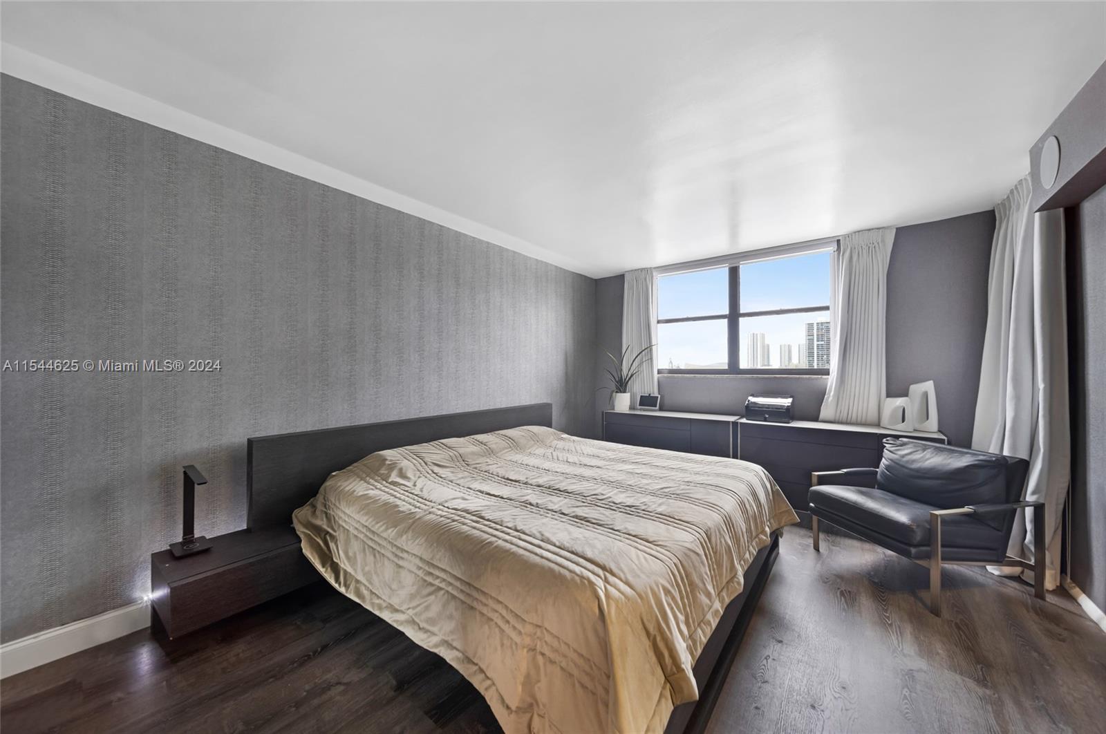 801 N Venetian Dr # 1107