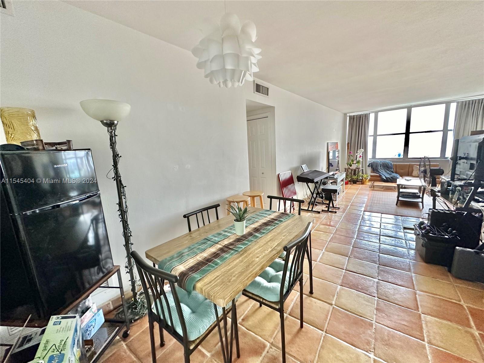 7441 Wayne Ave # 12N