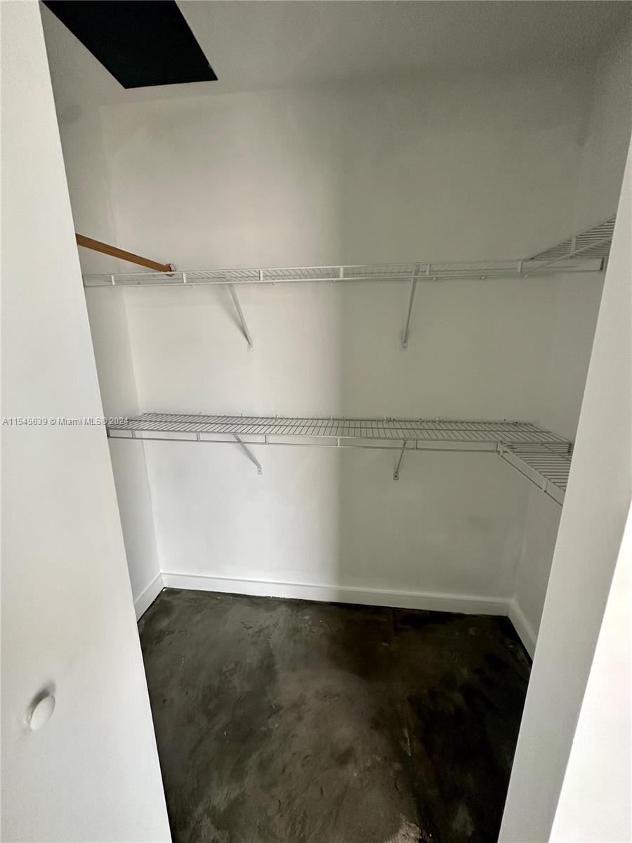 151 SE 1st St # 1608