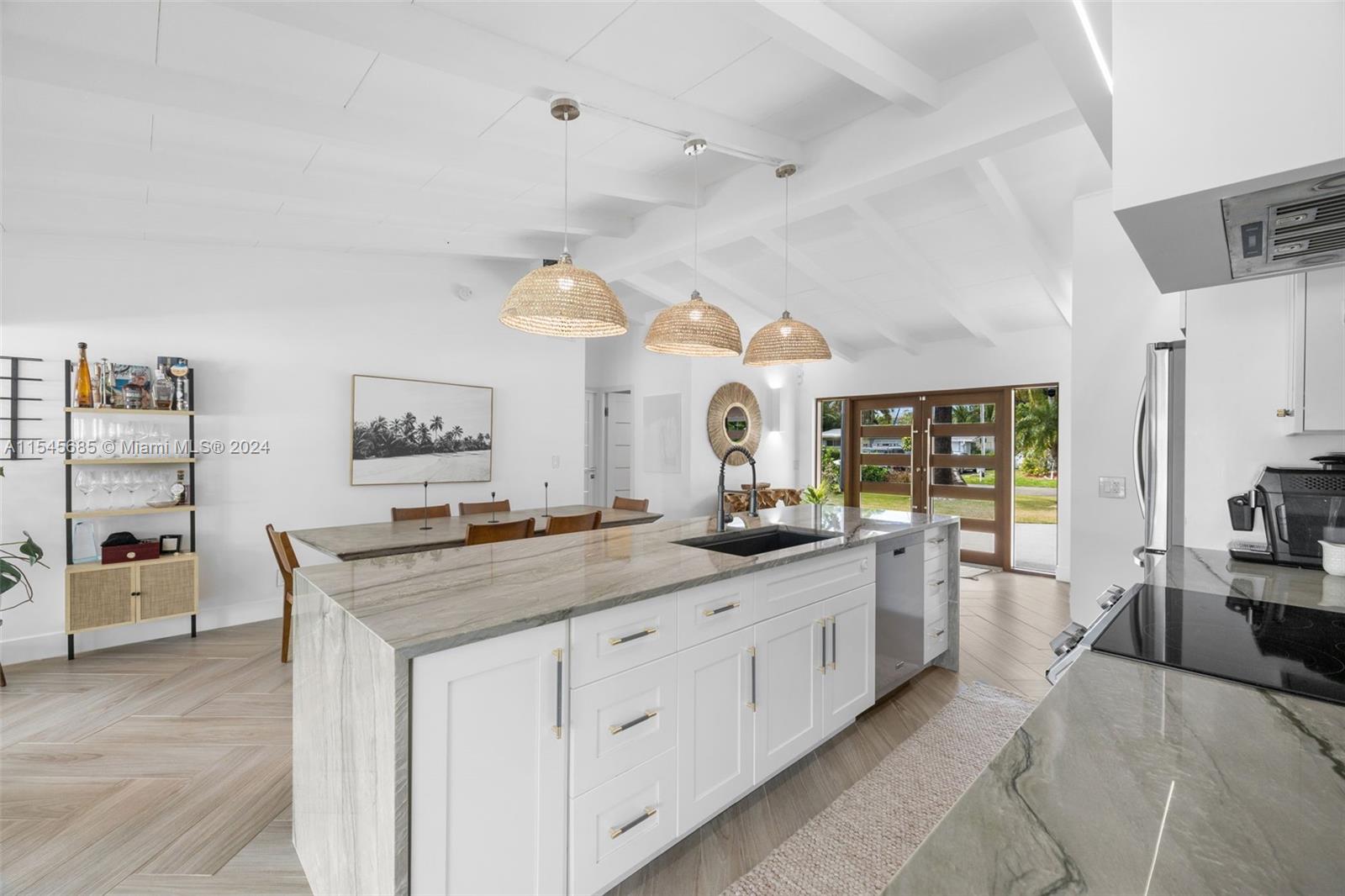 2554 Tortugas Ln