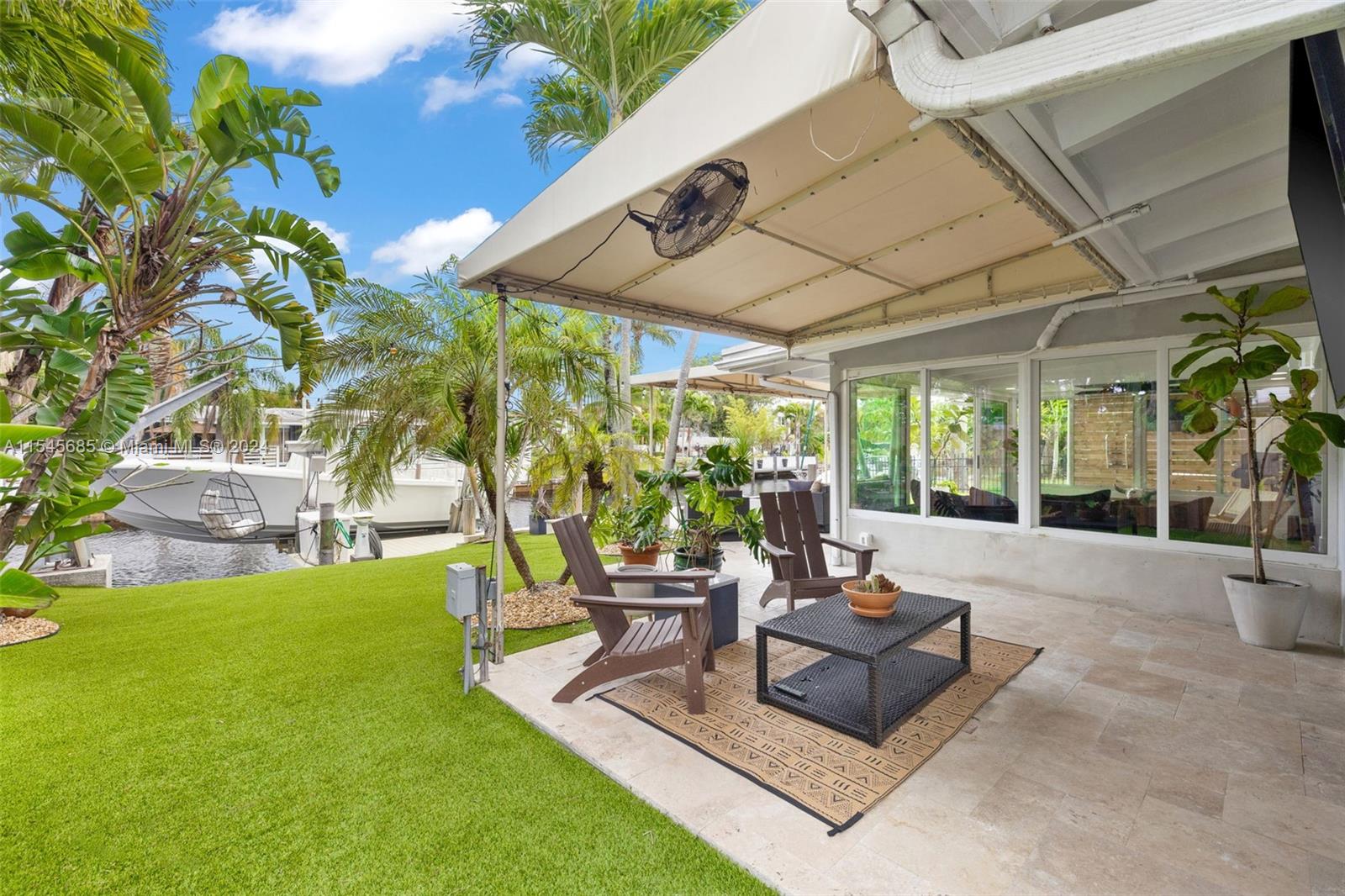 2554 Tortugas Ln
