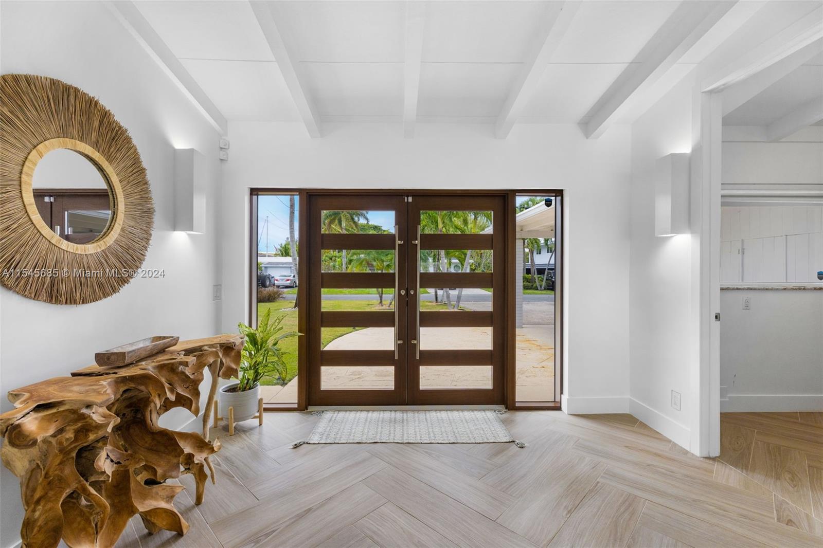 2554 Tortugas Ln