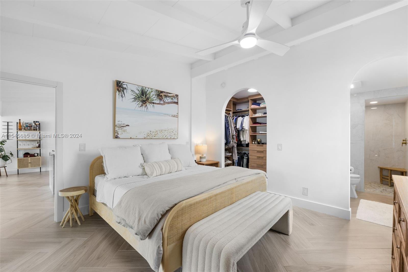 2554 Tortugas Ln