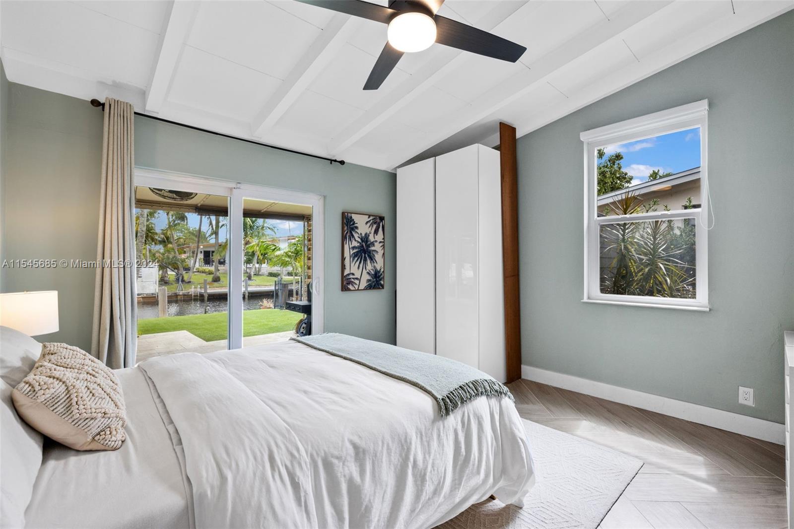 2554 Tortugas Ln