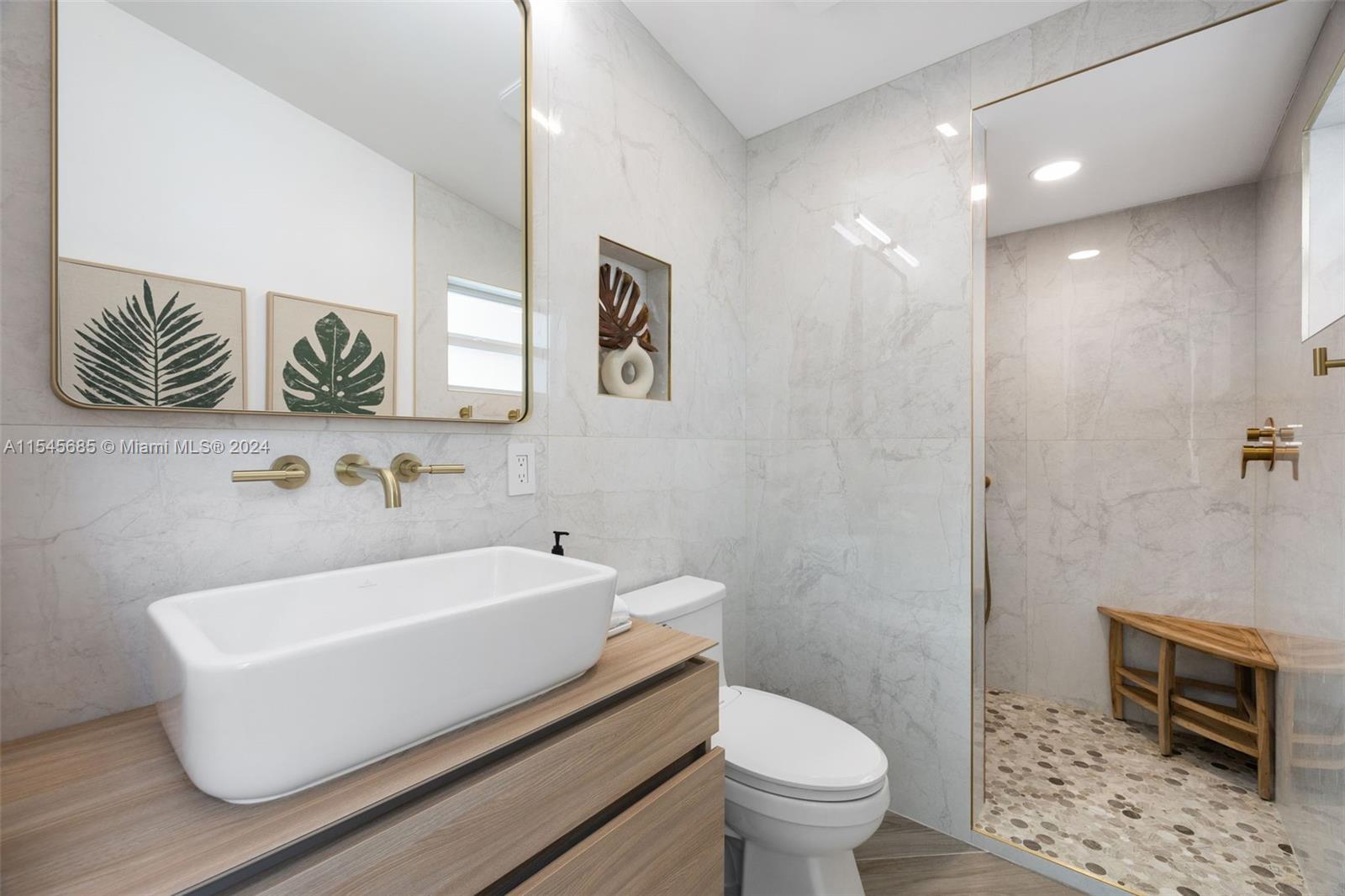 2554 Tortugas Ln