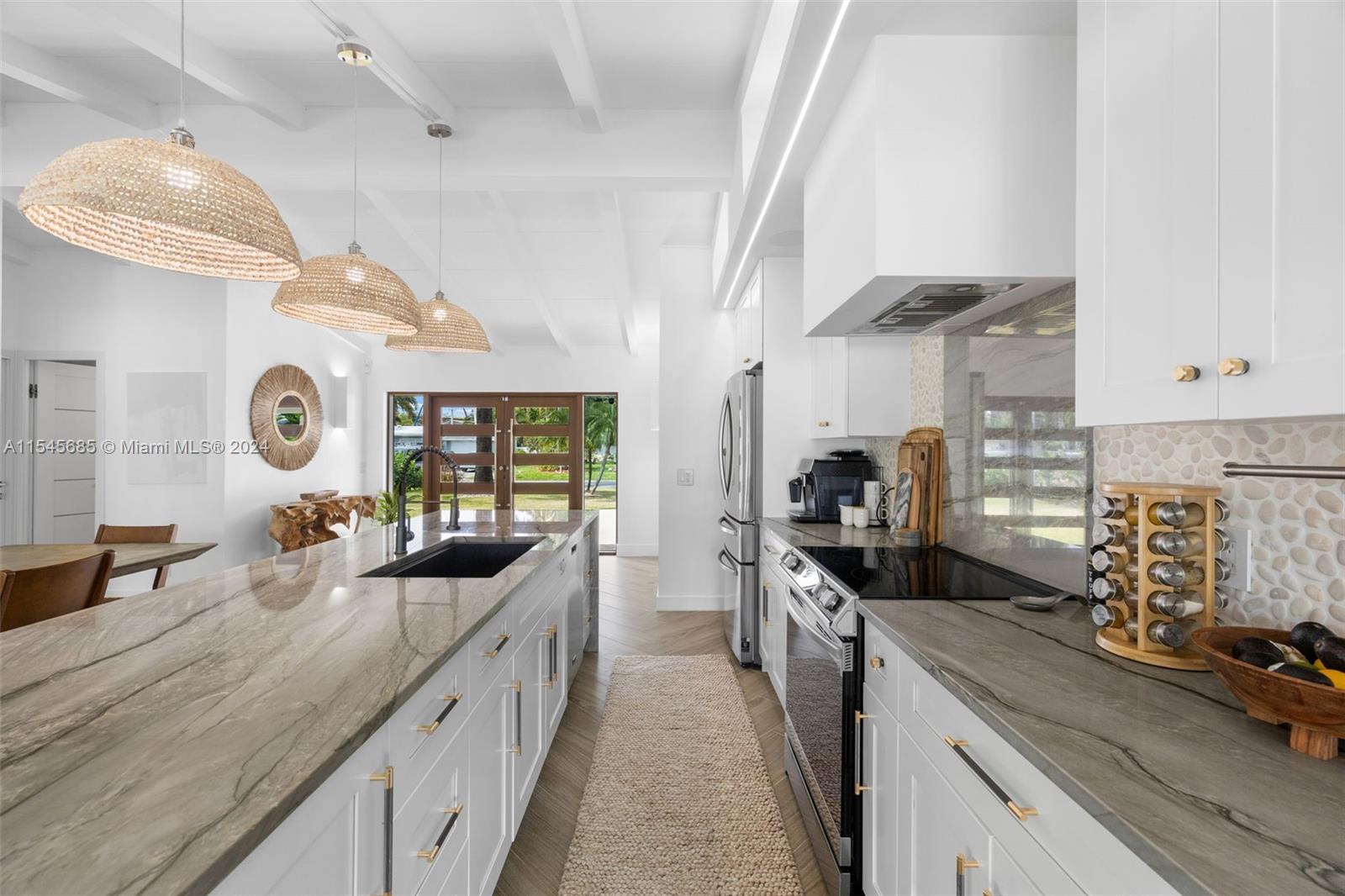 2554 Tortugas Ln
