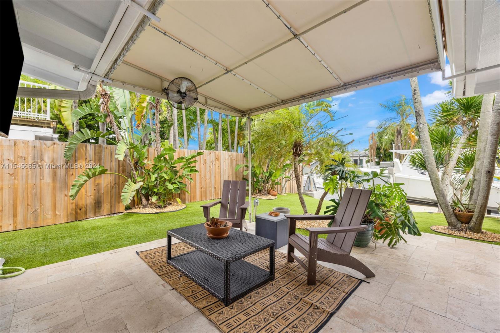 2554 Tortugas Ln