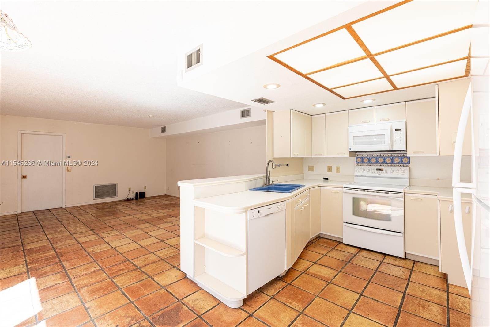 1016 tuscany place
