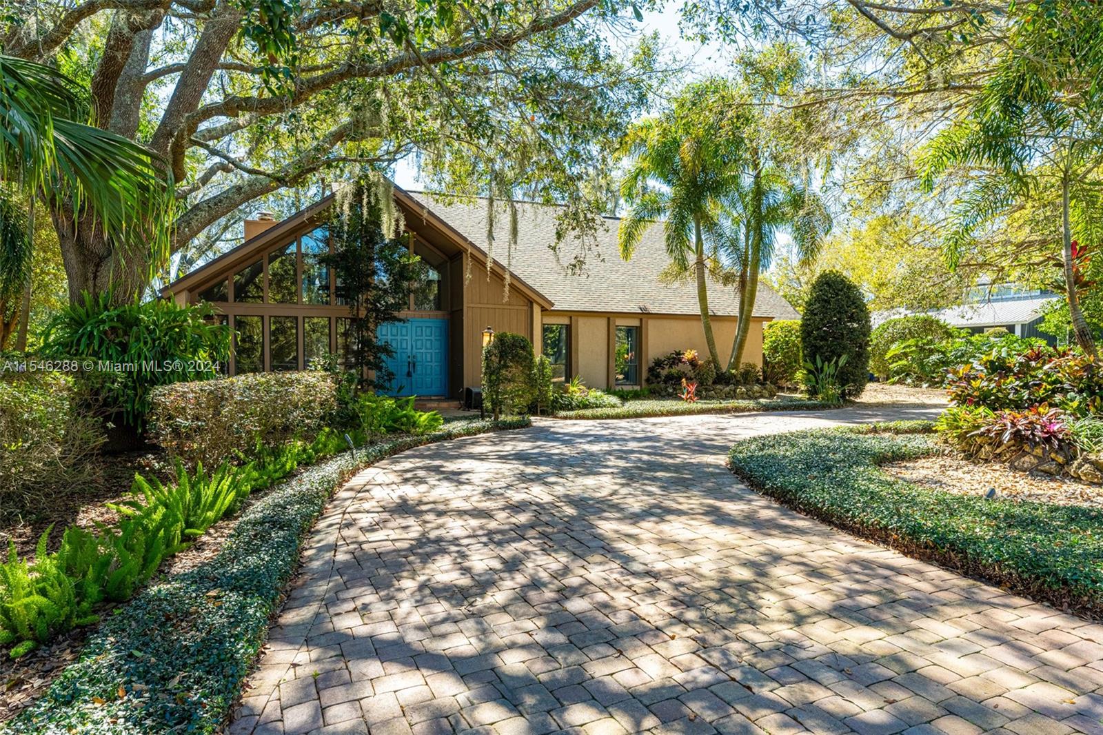 1016 tuscany place