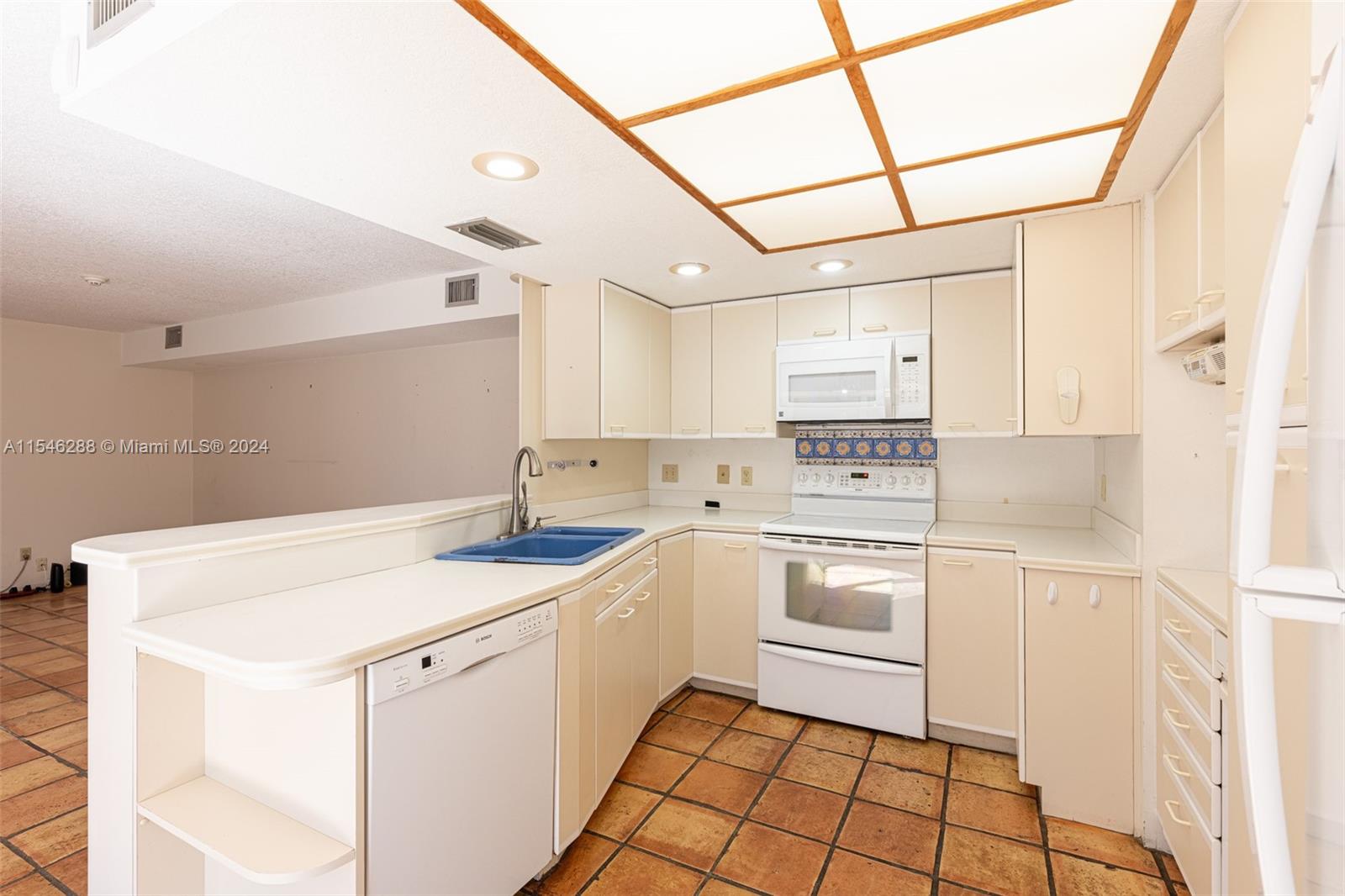 1016 tuscany place