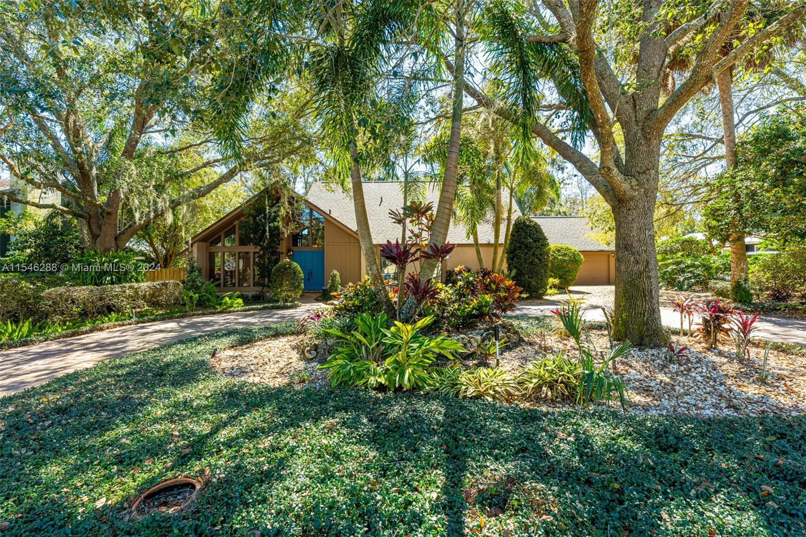 1016 tuscany place