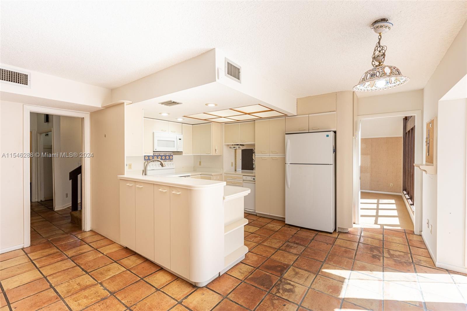 1016 tuscany place