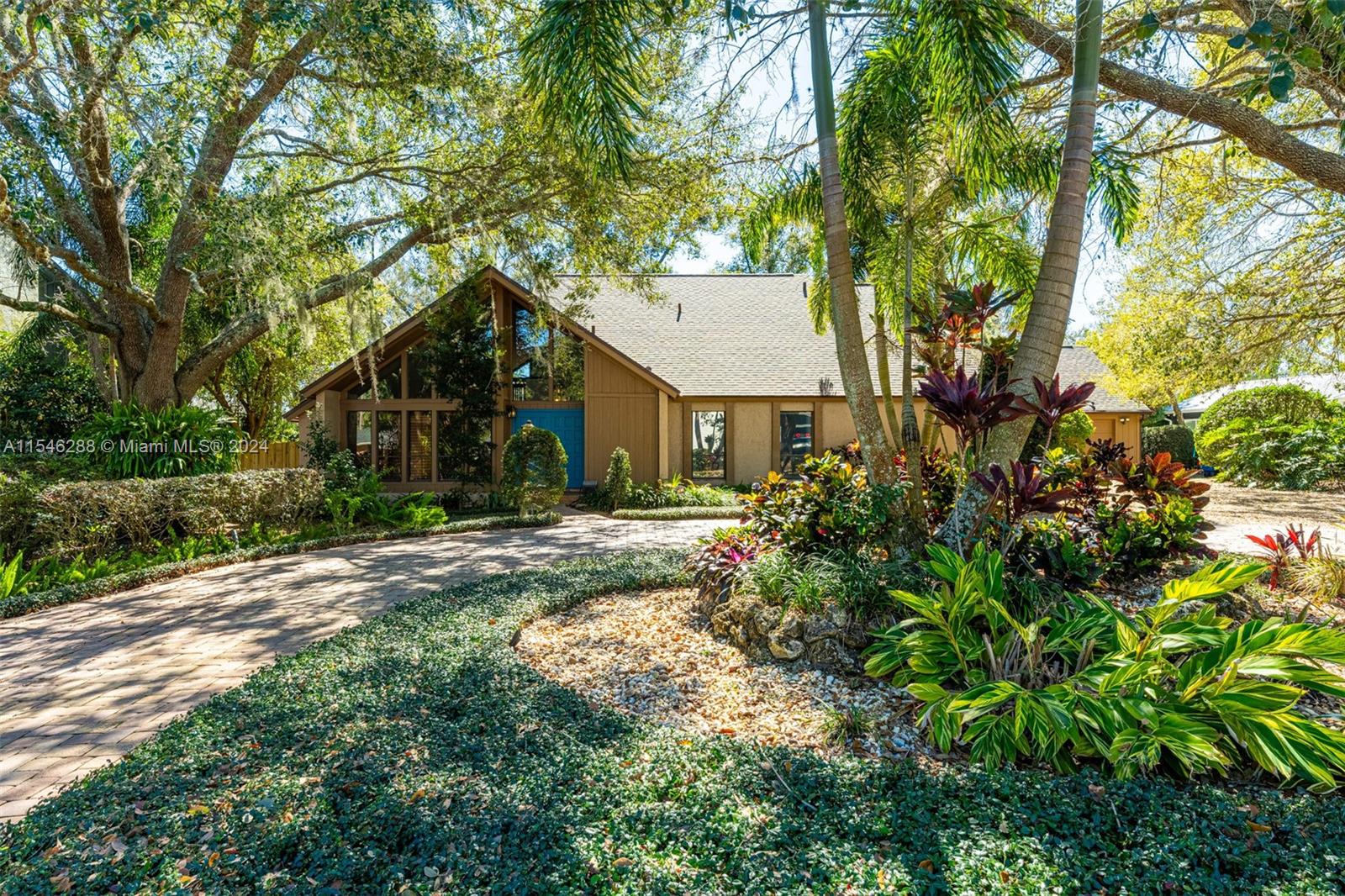 1016 tuscany place