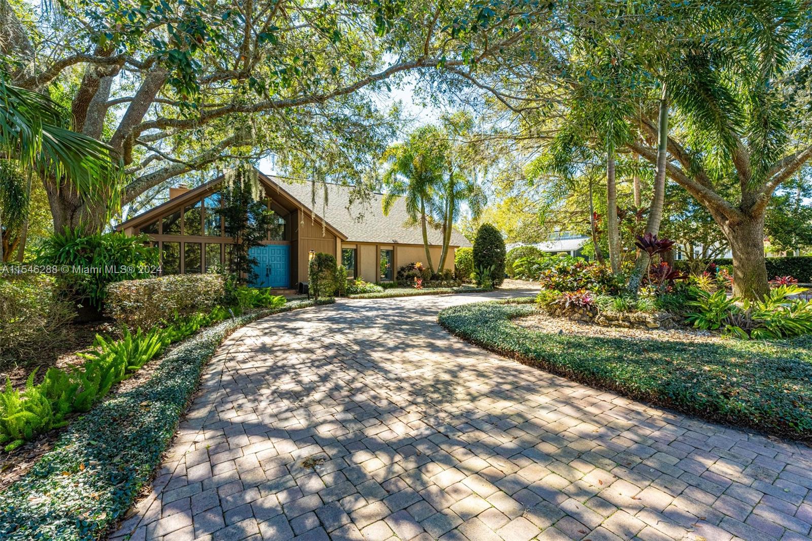 1016 tuscany place