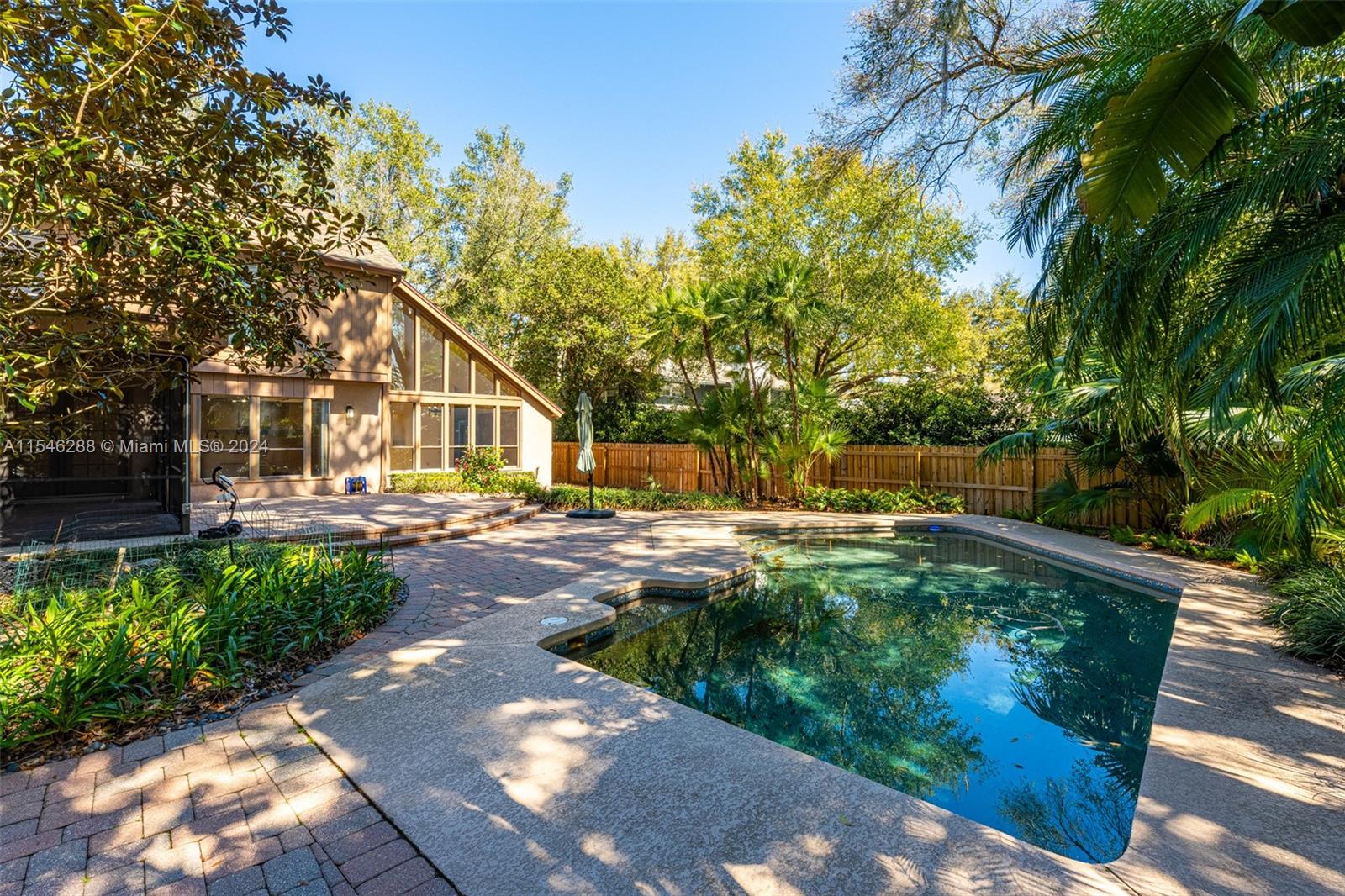 1016 tuscany place