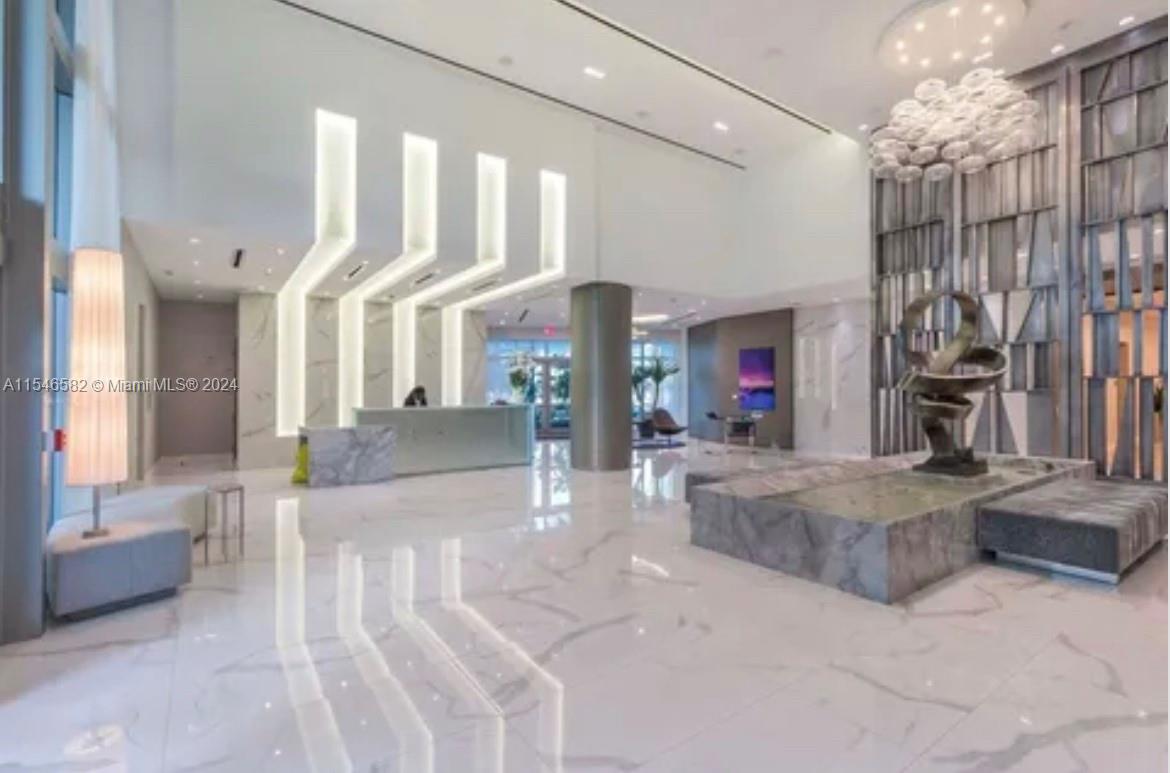 17111 Biscayne Blvd # 2209