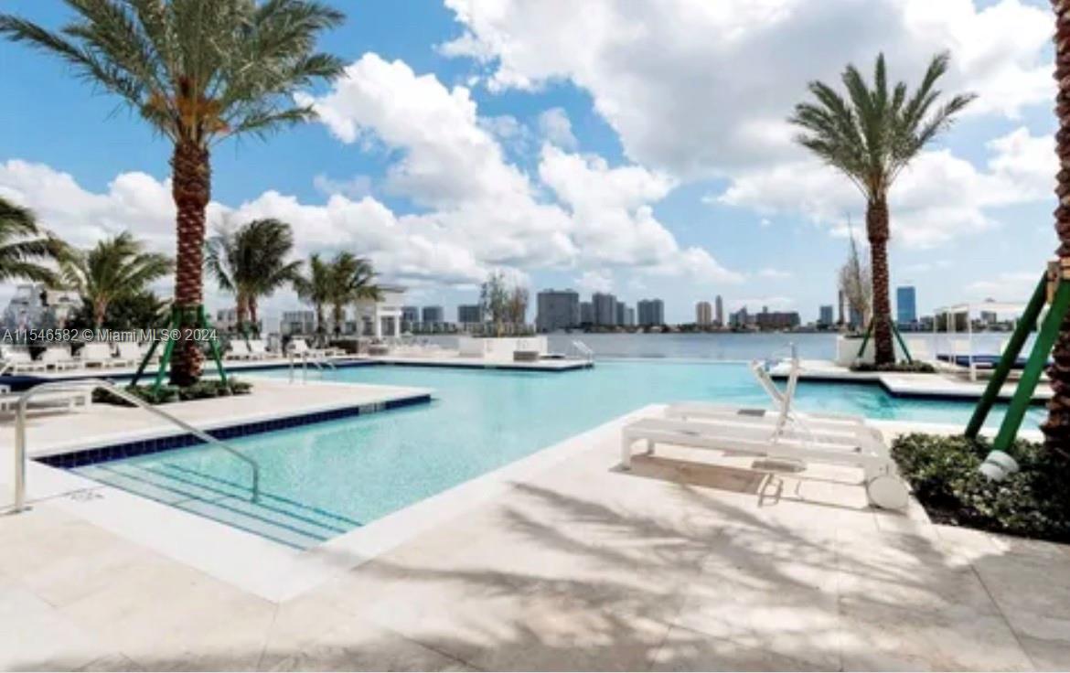 17111 Biscayne Blvd # 2209