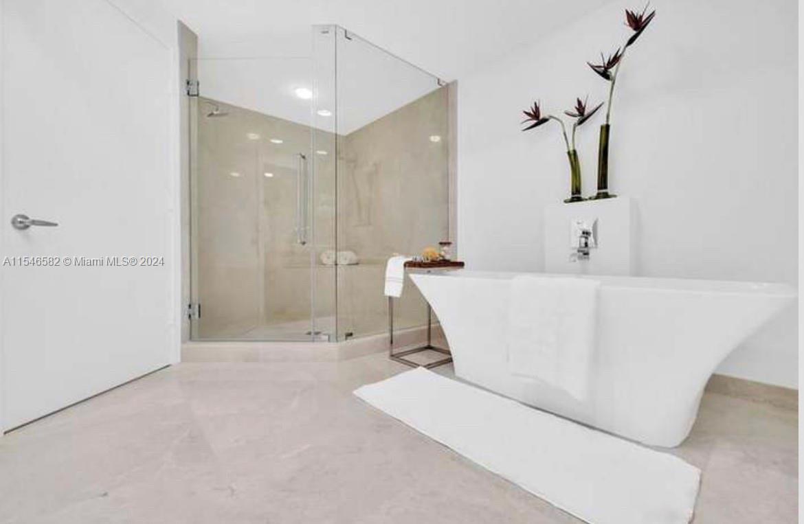 17111 Biscayne Blvd # 2209