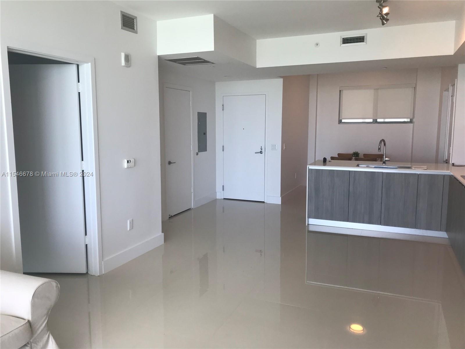 2900 NE 7 Ave # 703