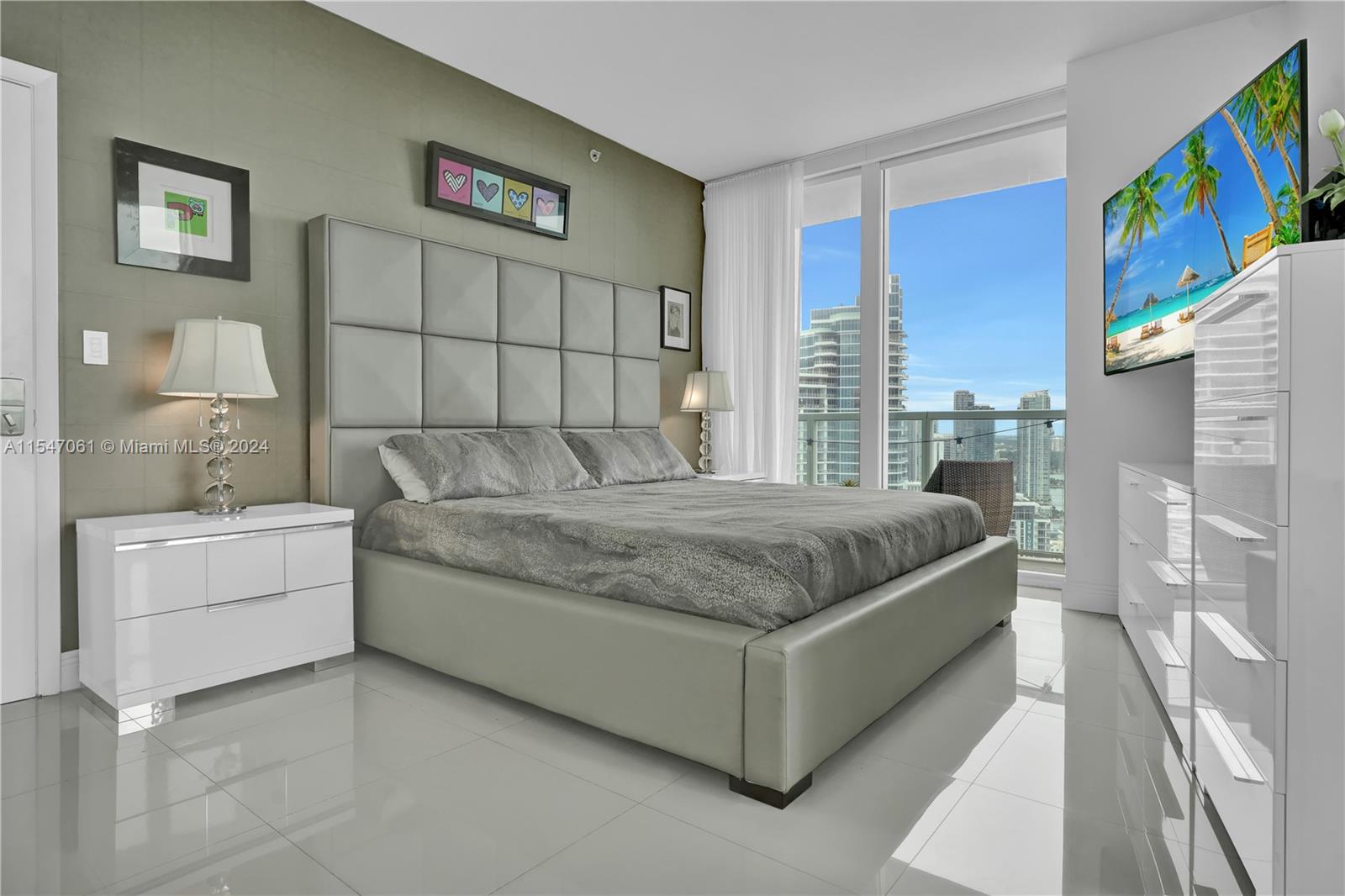 1900 N Bayshore Dr # 4015