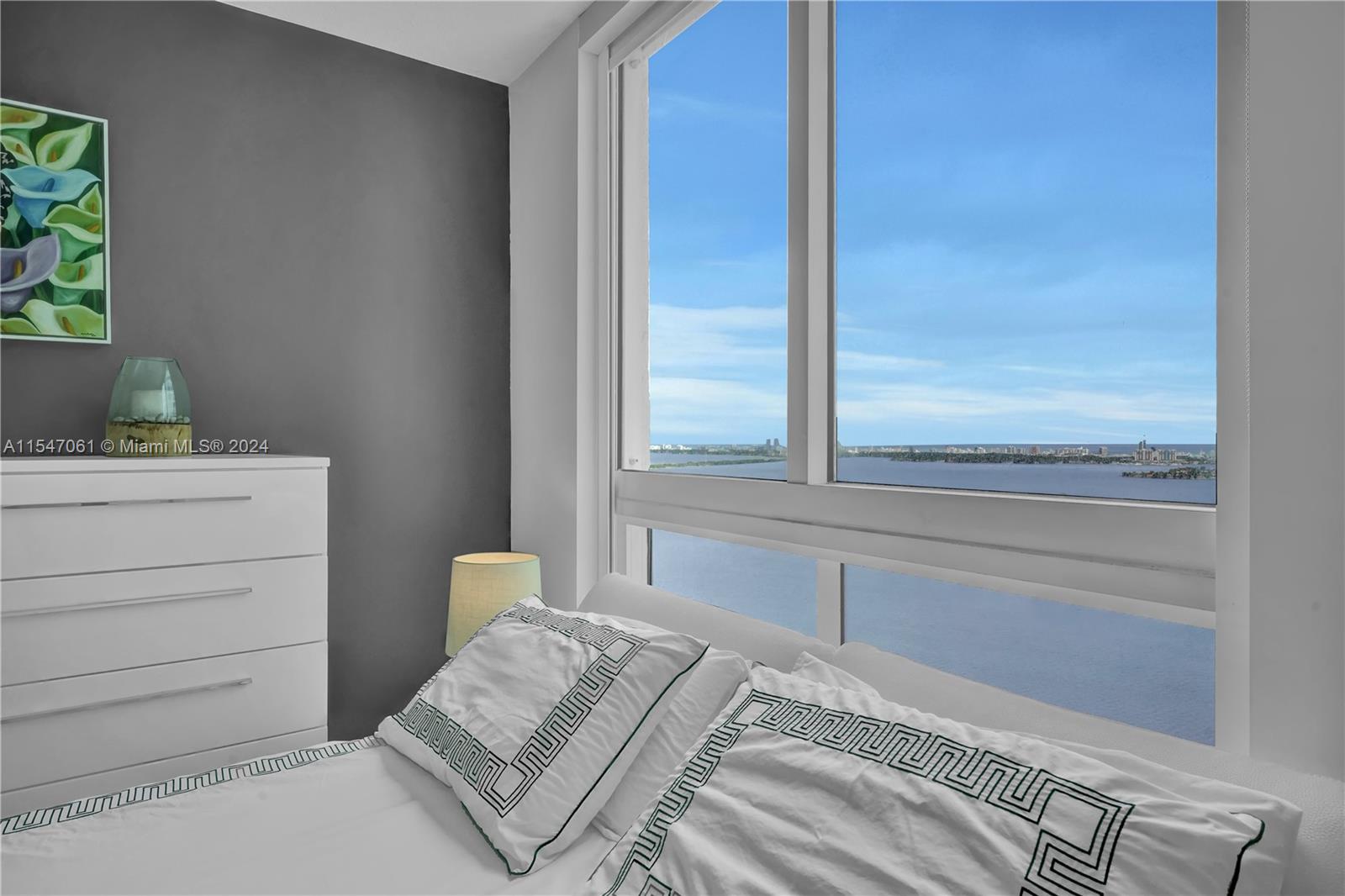 1900 N Bayshore Dr # 4015