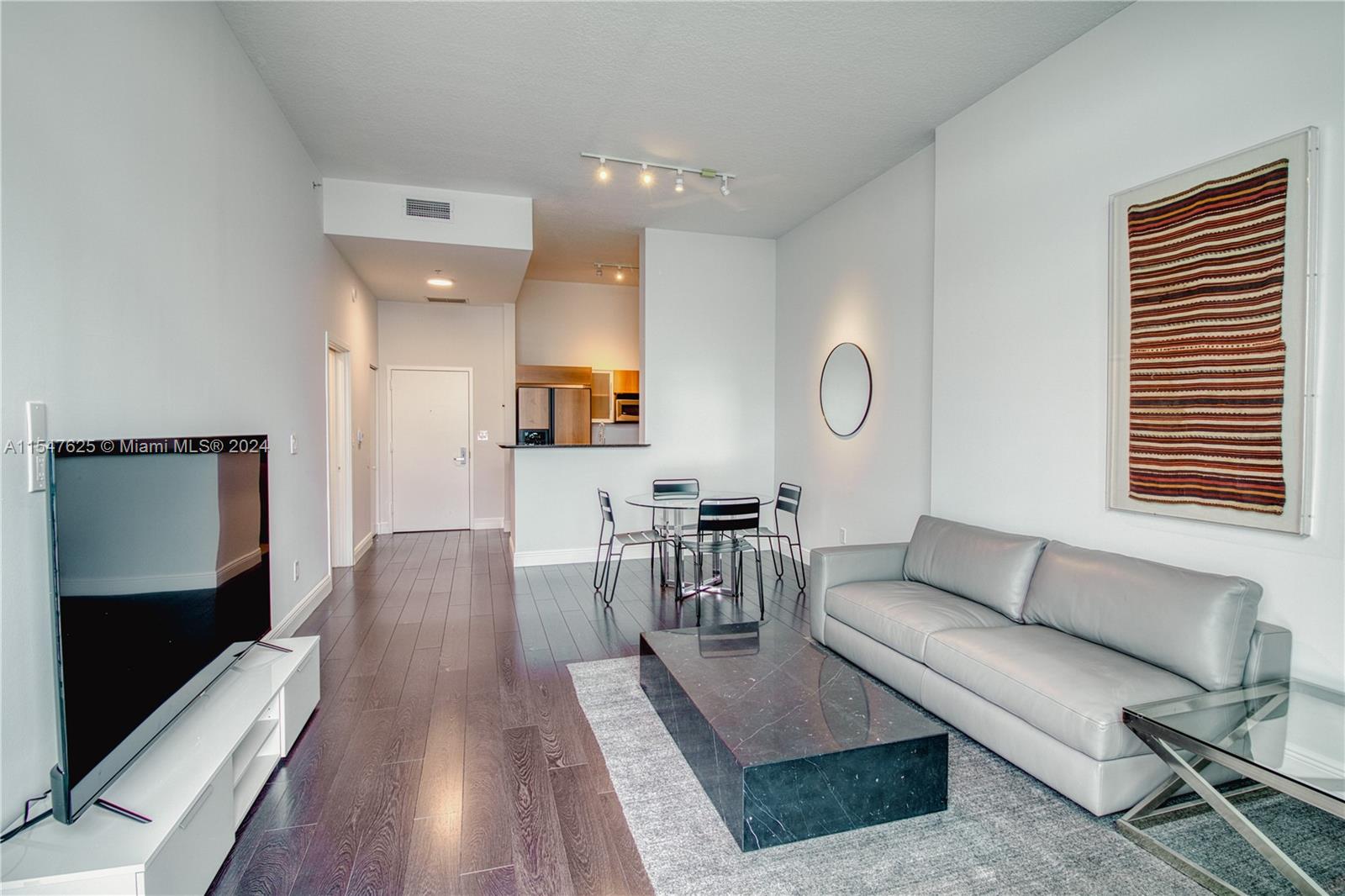 335 S Biscayne Blvd # 10 Unit: UPH-10