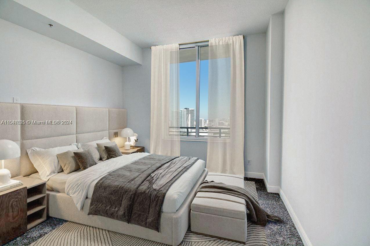 335 S Biscayne Blvd # 10 Unit: UPH-10